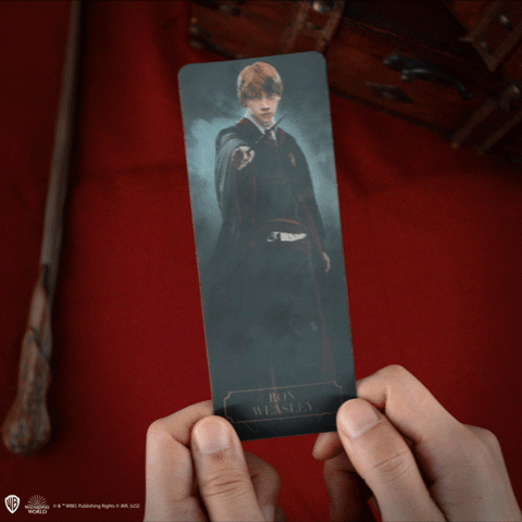 Stylo baguette & support & marque-page lenticulaire Ron Weasley - Harry Potter Stylo baguette & support & marque-page lenticulaire Ron Weasley - Harry Potter