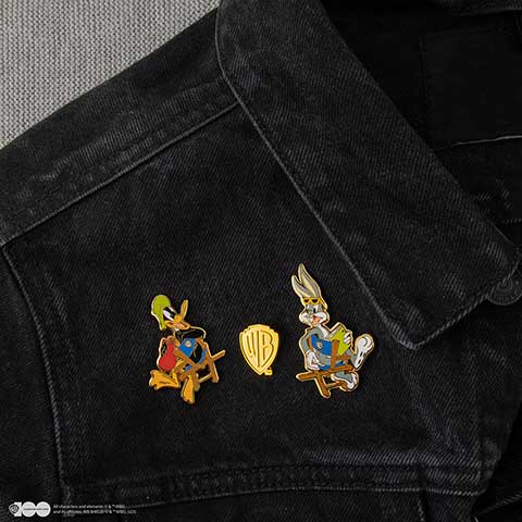 Set de 3 pin’s Bugs et Daffy à Warner Bros Studio - Looney Tunes - WB 100th