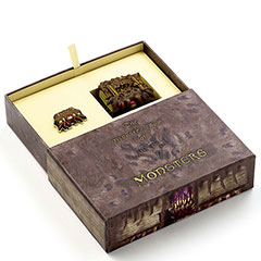 EGSKR0629-Boîte cadeau porte clés et pins Le livres des monstres